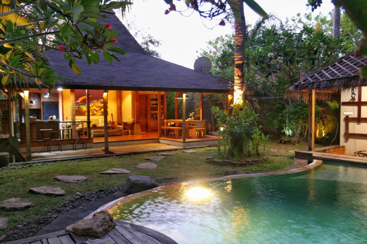 Villa Bhuvana With Private Swimming Pool Гілі-Траванган Екстер'єр фото