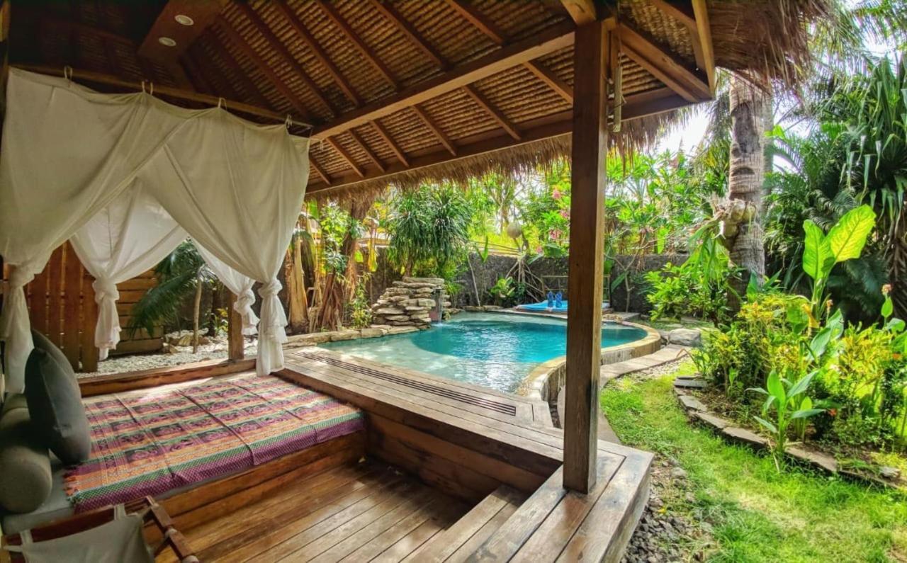 Villa Bhuvana With Private Swimming Pool Гілі-Траванган Екстер'єр фото